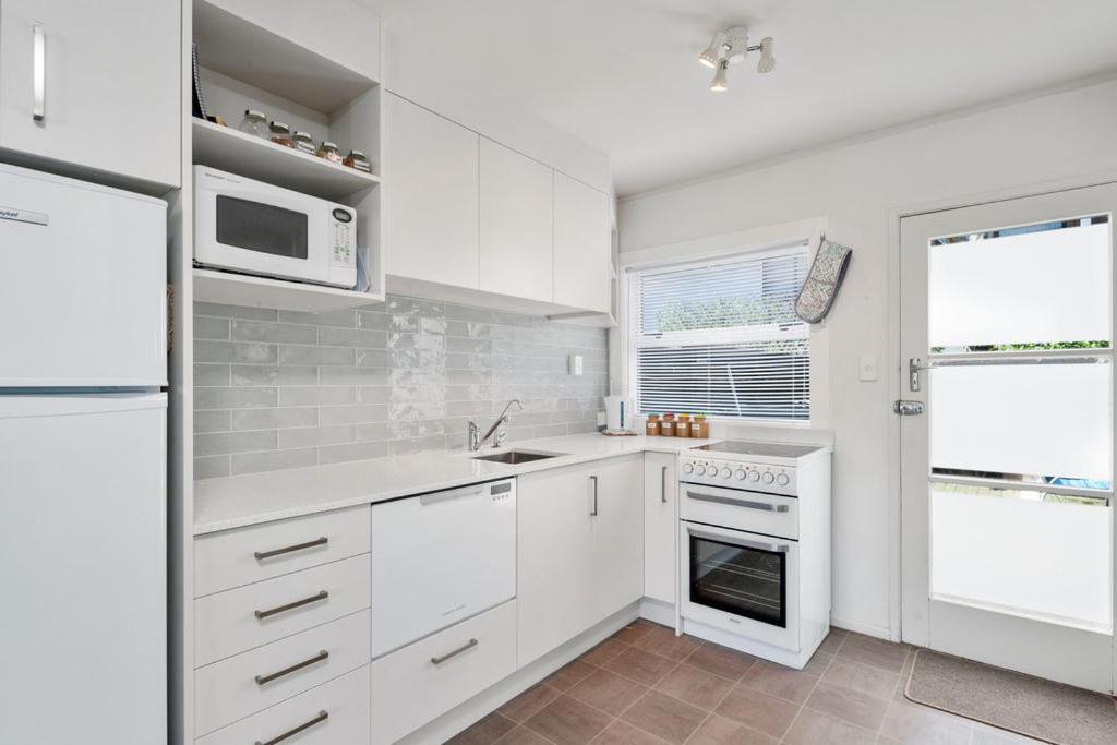 Central Stay - Taupo Flat Exterior photo